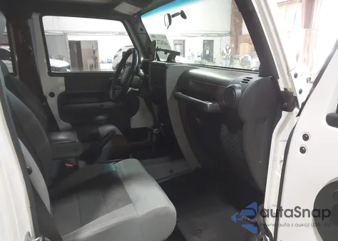 2009 Jeep Wrangler Unlimited X from USA, damaged, VIN 1J4GB391X9L754048